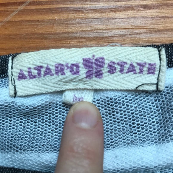 Altar’d State Grey White Striped Top, EUC, M/L - Picture 4 of 10